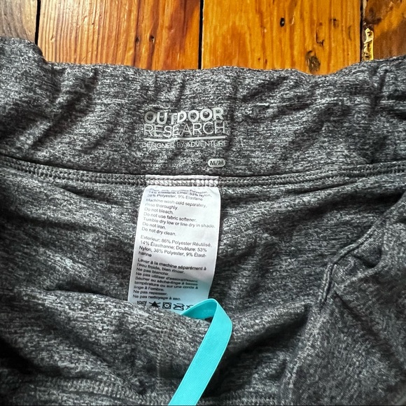 Outdoor research workout skort size M - Picture 3 of 4